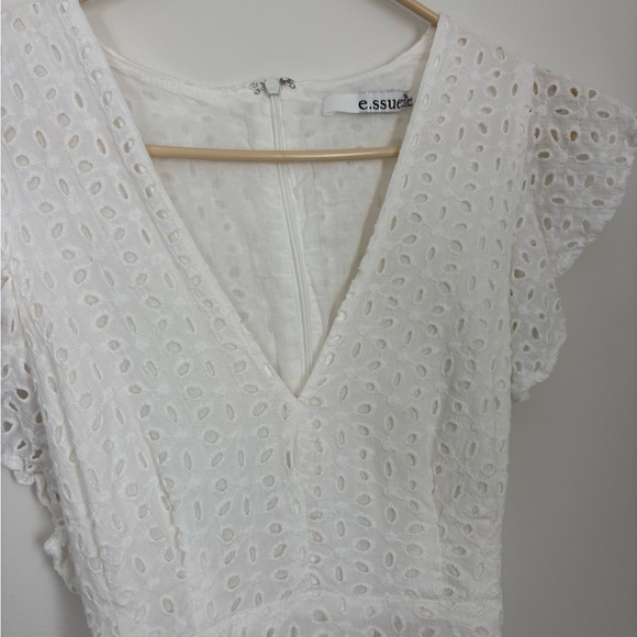 Chic White Eyelet Dress - Picture 3 of 3